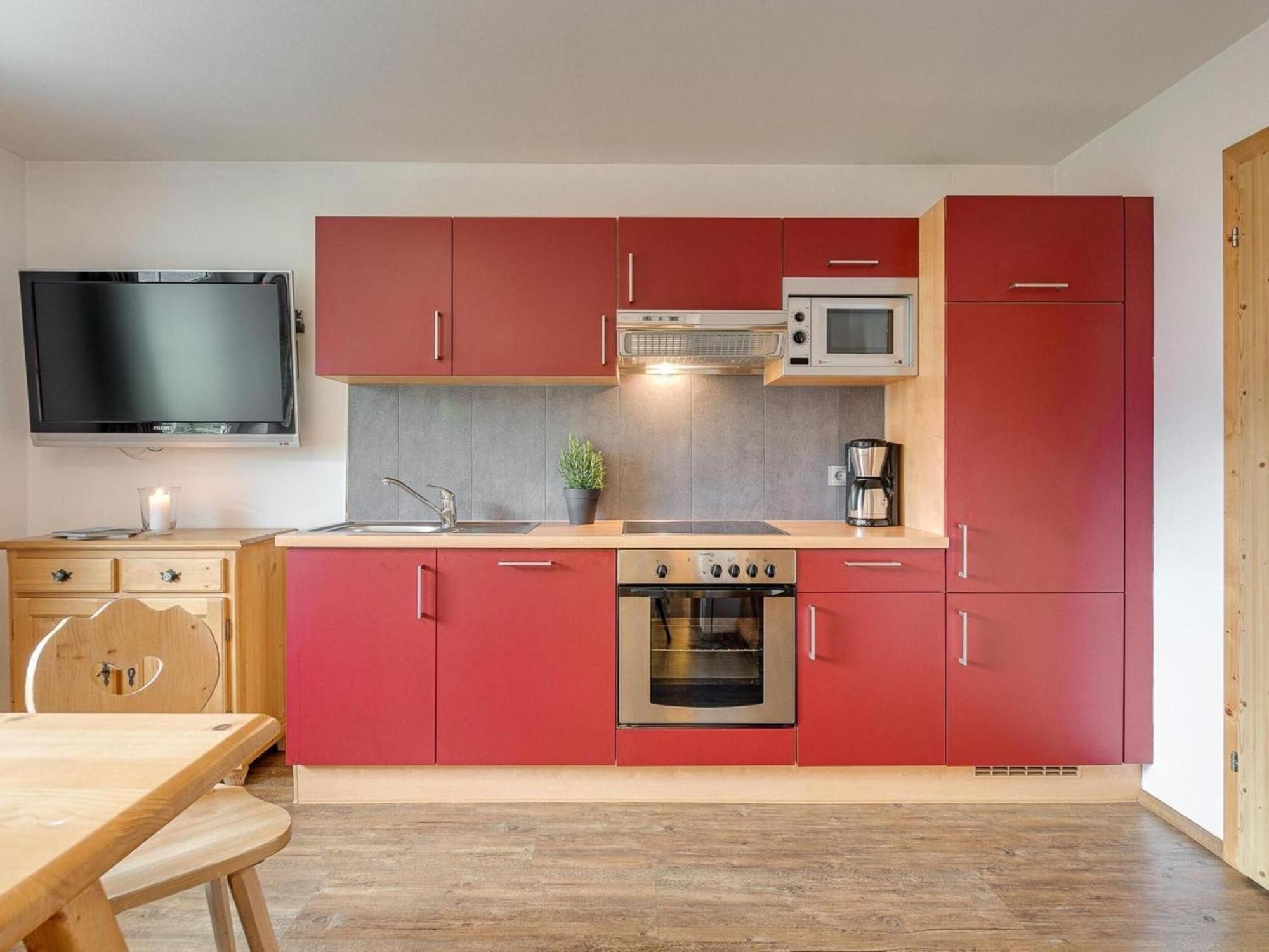 Apartment In Fuegen With A Garden Экстерьер фото